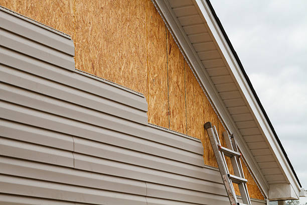 24/7 Emergency Wood Siding experts in Wingate, NC